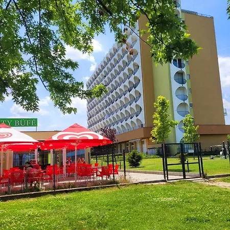 Apartment Kiado Koezvetlen Vizparti 1 Szoba, Nappali Minim 2 Ejszakara *